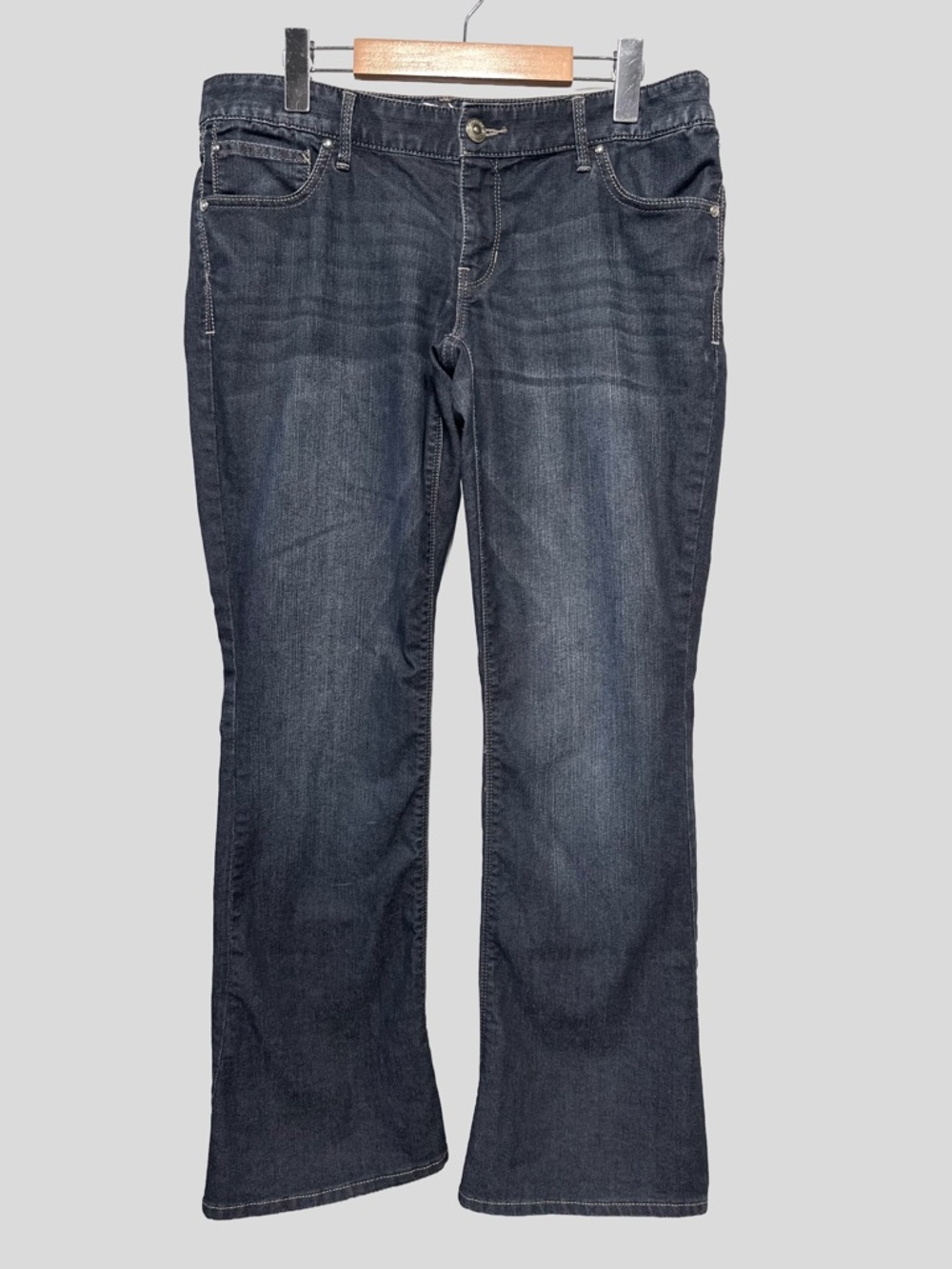 EXPRESS Zelda Low Rise Y2K Dark Wash Bootcut Barely Boot Jeans